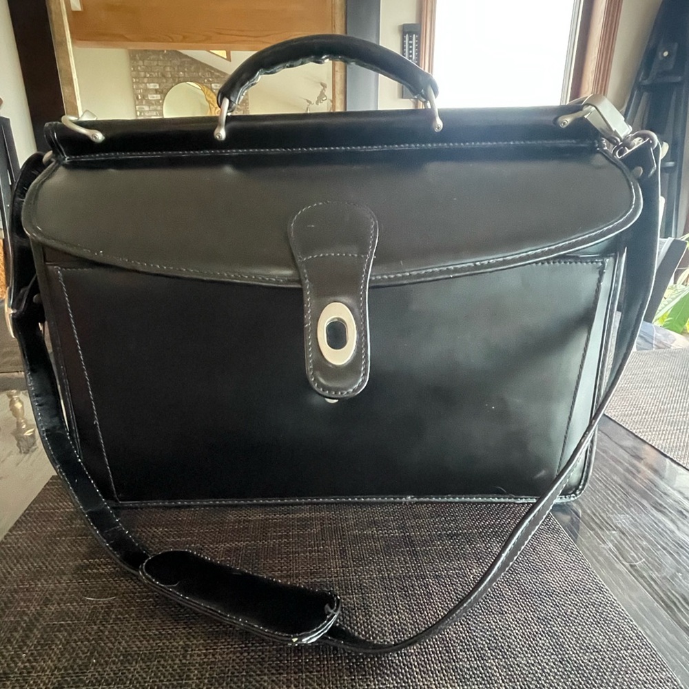 Beautiful leather brief/laptop case.